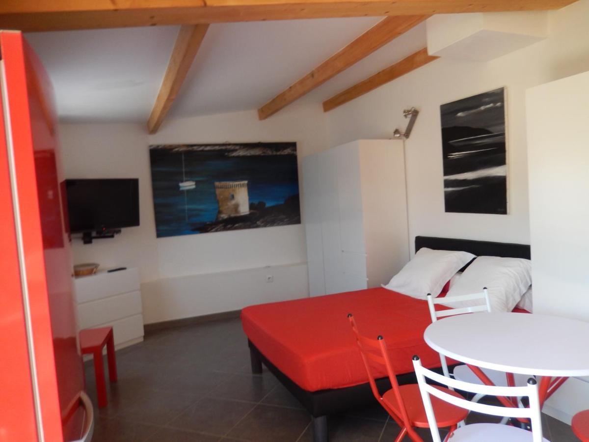 Apartamento Nuit Calme Sur Domaine Calcatoggio  Exterior foto